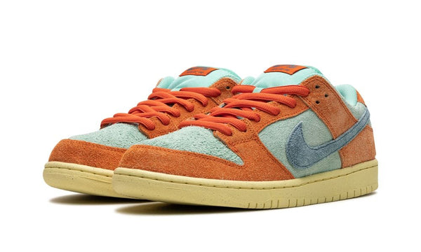 Nike SB Dunk Low 'Orange Emerald'
