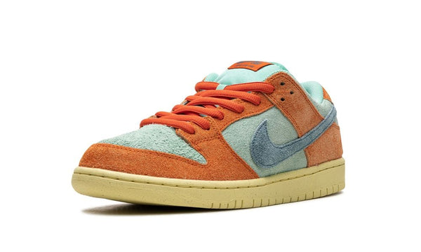 Nike SB Dunk Low 'Orange Emerald'
