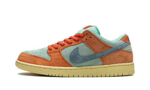 Nike SB Dunk Low 'Orange Emerald'