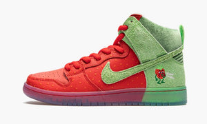 Nike Dunk High SB "Strawberry Cough"