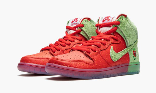 Nike Dunk High SB "Strawberry Cough"